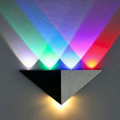 Triangle Wall Lamp